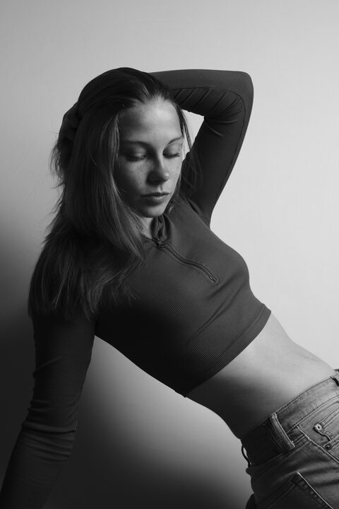 2024-07-17   TayLongSleeve